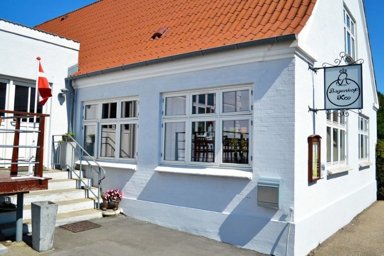 Bagenkop Kro - 2 overnatninger med hygge og lækker fiskebuffet - 3